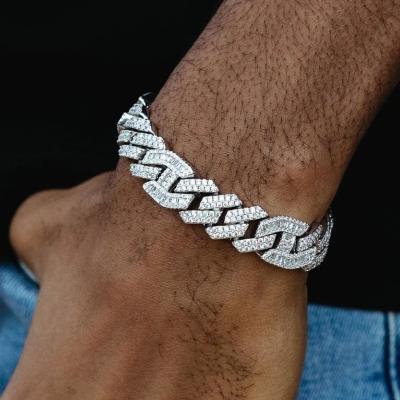 China Hiphop IN ICE STREAM Wholesale Diamond Hip Hop Cuban Link Chain Iced Out Mens Bracelet for sale