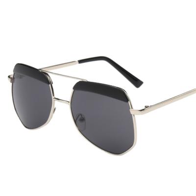 China Fashion Sunglasses Manufacturer Wholesale UV Promotional Sunglasses Metal Mens Private Logo Label Sun Glasses Customized With Case for sale