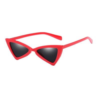 China Multi Colored Sun Glasses Custom Eyewear Fashion Sun Glasses Plastic Red Triangle Sunglasses Custom Made Glass for sale