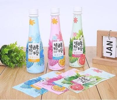 China Etiqueta de reducción de botellas de bebidas de PET o PVC personalizada con impresión y competitiva en venta