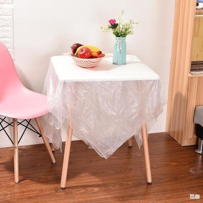 Chine Tissu de table en PE plastique jetable Tissu de table rectangulaire à vendre