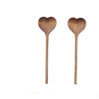 Cina Cucchiaio in legno eco-compatibile Rimborsi di rimborso Disegno unico Cuore a forma di cuore Cucchiaio in legno in vendita