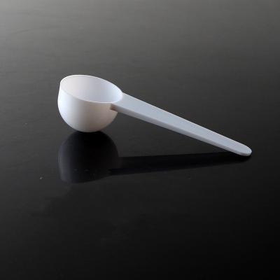 China Cucharaditas para llevar al restaurante de color blanco Cucharada de plástico desechable de PP con costo de envío en venta