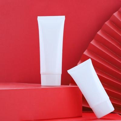 Chine Tubes en plastique personnalisées pour les emballages jetables de crème Bb pour soins de la peau et de la lotion pour le visage à vendre