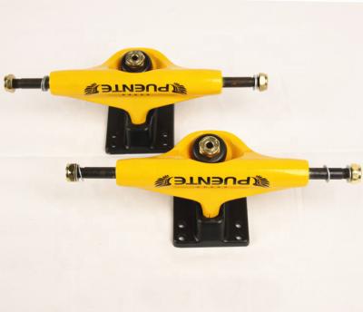 China Factory Wholesale Magnesium Alloy Young Skateboard Trucks 5 Inch For Professional Longboard for sale