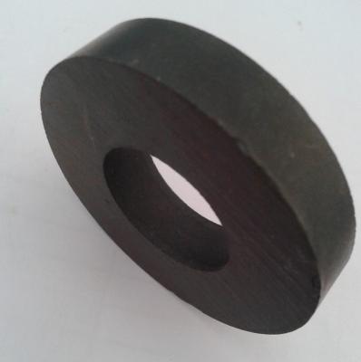 China Ímãs permanentes de Ring Industrial Field Hard Ferrite da ferrite de D100X70X20mm à venda