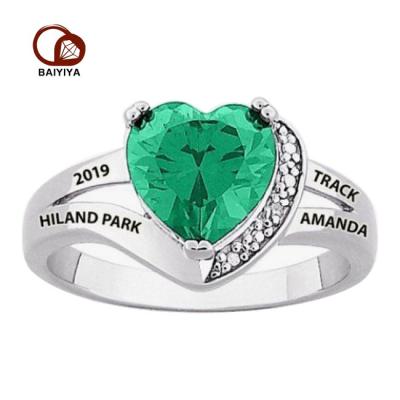 China Fashion Trendy Ladies Custom Women's Stainless Steel Silver Classy Ring With Green Heart Stone for sale