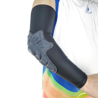 China Compression High Men's Sports Guard Compression Padded Protective Rash Sleeve For Soccer Basketball Training for sale