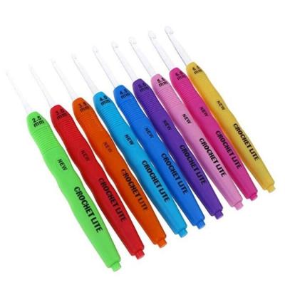 China Refillable Custom Plastic Crochet Hook Crochet Hook With Light Knitting Needles for sale