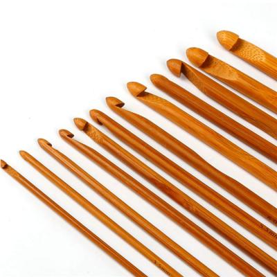 China Durable 12 Pieces 3mm To 25 Mm Wooden Bamboo Crochet Hooks Set Handcrafted Knitting Needles for sale