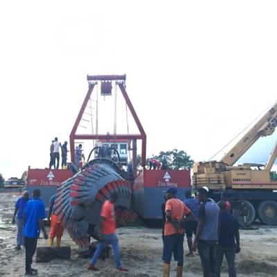 Chine Équipement de dragage fluvial Dégraphieuse à sable personnalisée 700M3/h à vendre