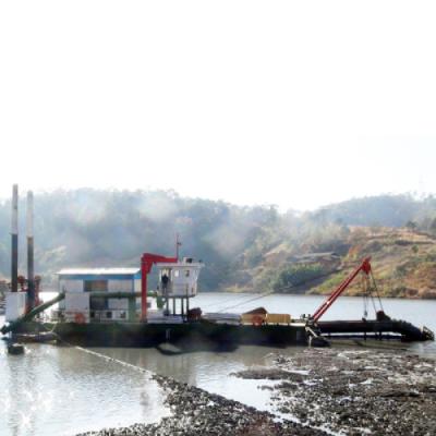 Cina Capacità di sabbia 500 m3 Diesel Power River Sand Dredger / Dredging Machinery in vendita