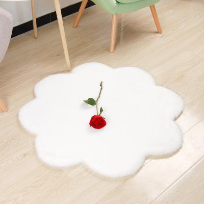 China Wholesale Soft Suede Fluffy Acrylic Artificial Cloth Blanket Flower Mat Rabbit Hair Faux Fur Rug for sale