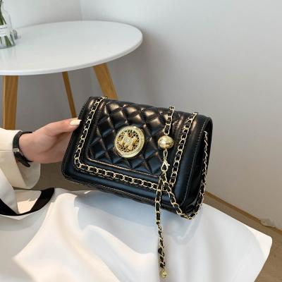 China Customized Luxury Designer Handbags Women PORTABLE Crossbody Bag With Chain for sale