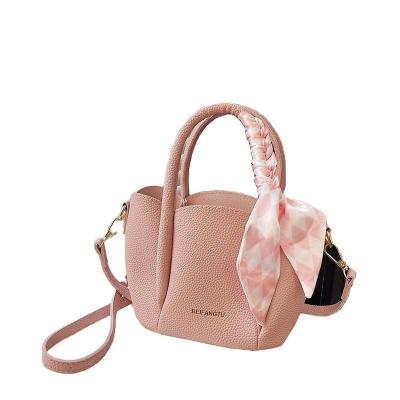 China 2022 Portable Cute Fashion Petal Shape PU Leather Cross - Body Bags For Lady Bags Fashionable Handbags Bucket Women Shoulder Totes Luxury for sale