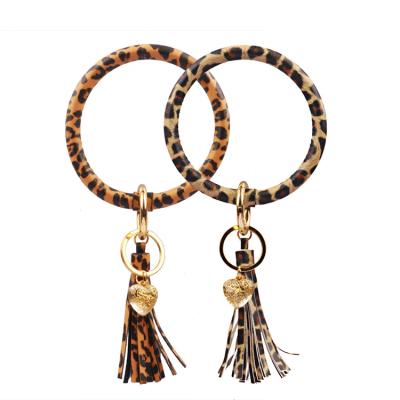 China Leather Key Ring Leopard Print Tassel Tassel Bangle Holder Bracelets Wristlet Keychain Bangle Eco-Friendly Circle Key Ring Large For Women Gift for sale