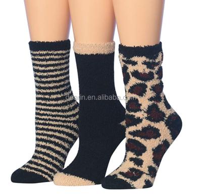 China For Diabetic Women's DYHS0268 Women's 3-Pairs Microfiber Soft Non-slip Comfortable Fuzzy Crew Home Socks for sale