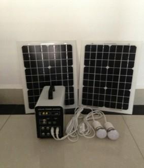 China Sistemas fotovoltaicos altos da segurança 1200W com 24V garantia do controlador 25Years à venda