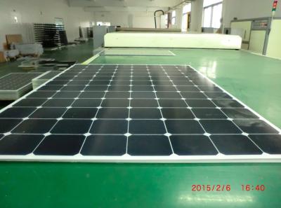 China High Light Transmission Glass Solar Energy Panels 220W All Weather Resistance for sale