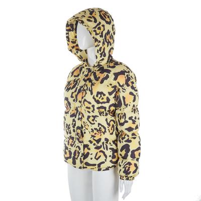 China 2020 Sustainable Women's Leopard Print Jackets Fashion Women's Winter Coats Hooded Down Coats Women Stripper Bubble Coats For Ladies for sale