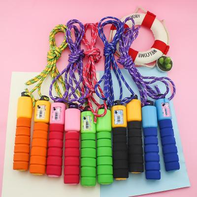 China Wholesale Plastic Kids Fitness Exercise Count Jump Rope Sponge Grip Color Adult Indoor Outdoor Rope for sale