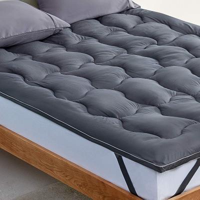 China Anti-static Ultra Soft Plush Mattress Topper Down Bed Mattress Alternative Mattress For Sale for sale