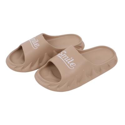 China Female Slippers Fashion Comfortable Soft Lightweight Summer Slippers Platform Slides Light Casual Slippers With Custom Logo Available for sale