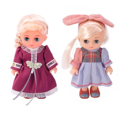 China DIY TOY Fashion doll toys girl pretend play girl doll silicon set doll in suitcase package for sale