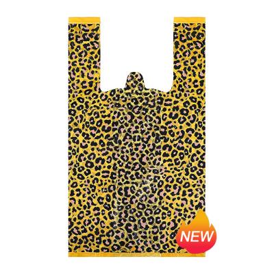 China Recyclable Wholesale Bulk Plastic Grocery Bag Recyclable Leopard Print Bag T-shirt Jewelry Plastic Bag With Handles For Grocery Home Using for sale