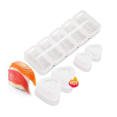 China New Arrival Disposable Japanese Plastic Sushi Box Sushi Container With Lid For Food Packing Store Supermarket Daily Use for sale