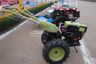 Chine Les tracteurs de marche, 8HP 2 roule des tracteurs, modèlent 81-1 tracteurs de marche. à vendre