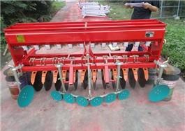 Chine Le semoir de riz/blé, le riz 2BWF-18 modèle/semoir de blé a assorti la puissance 50-60hp à vendre