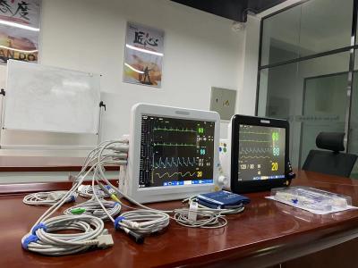 China Dispositivo de monitoramento de órgãos vitais de 15 polegadas, monitoramento cardíaco ao lado da cama para clínicas hospitalares. à venda