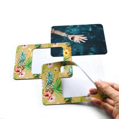 China Paradise Landscape Design Magnet Picture Frame Fridge Stickers Souvenir Photo Frame Rubber Magnet Pineapple Bird for sale