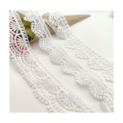 China Sustainable Custom Scalloped Border Lace With Chemical Edge Decoration Lace Trim for sale