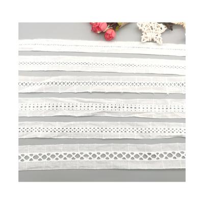 China High Quality Large Scale Cotton Viable Trim Lace Trim Eyelet Cotton Fabric Guipure Lace Trim for sale