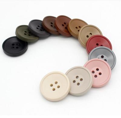 China Sustainable Wholesale Colored Resin 4 Holes Buttons 18l Buttons For Shirt 1000pcs/bag for sale