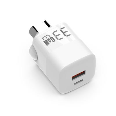 China Fast Charging Speed 33W Dual USB ports QC3.0 Fast Charger 5V wall charger 5v 9v 12v 33W Fast Charging for Apple iPhone 13 for sale