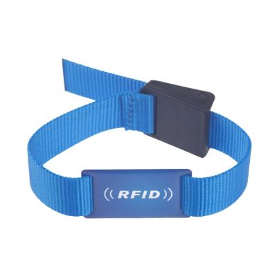 China Rfid Wristbands PVC Rfid Waterproof/Waterproof Nylon Woven Waterproof Wristband For Rfid Access Control Swimming Pool for sale