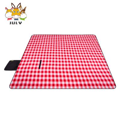 China Extra Large Waterproof Picnic and Beach Blanket Fleece Mat Plus Thick Dual Layers Sandproof Practical Waterproof Filling for sale