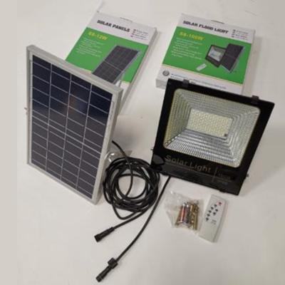 China Outdoor Solar Yard Garden Light 100w LED Flood Light with 3 Years Warranty for sale