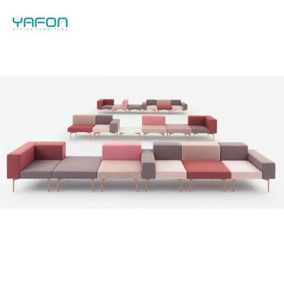 China Modern Designs Sofa Chairs Set Hot Sale Convertible Professional Living Room for sale