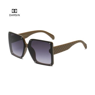 China Fashion Amazon DARSIN Environmental Friendly Factory Oversized Square Frame Women Sunglasses Deep 2022 UV400 for sale