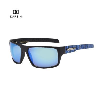 China Factory wholesale hot sports sunglasses DARSIN motorcycle driving men mirrored stripe sports polarized sunglasses for sale