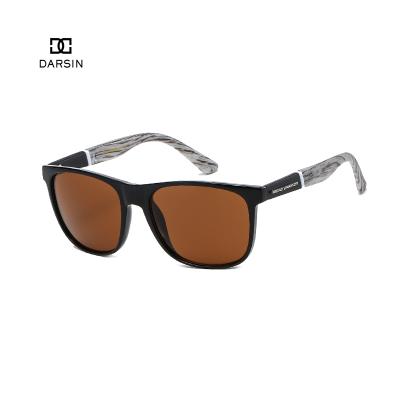 China Fashion DARSIN HD Sunglasses Lenses Fishing Recycling Driving Polarized Sports Sunglasses Men 2022 UV400 for sale