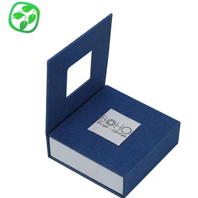 China Small Recyclable Flat Folding Gift Box Package , Magnet Gift Packing Box for sale