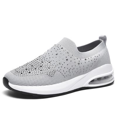 China Fashion Trend Sports Casual Women's Shoes Slip On Lightweight Breathable Knitted Sneakers Sports Shoes Women for sale