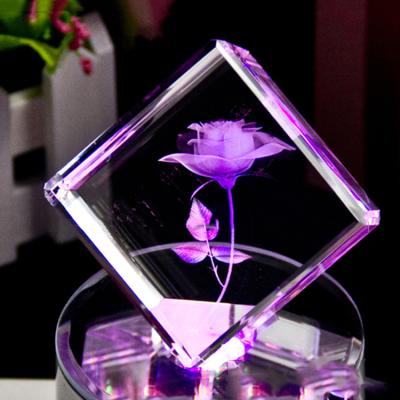 China Custom Europe Laser Crystal Flower Rose Cube Led Light 3d Paperweight Crystal Wedding Gift Favors for sale