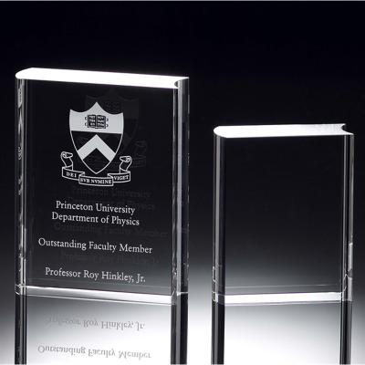 China 2D New Laser Crystal Glass Block Gift Ideas For Graduates Crystal Decoration for sale