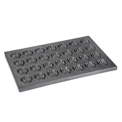 China Disposable OEM Rectangular Cake Mould aluminum perforated bread baking pan tray for sale